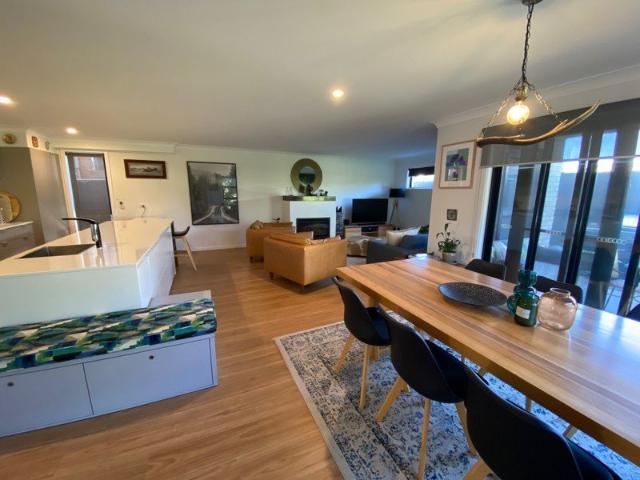 Luxurious Modern Living Jindabyne Rental Opportunity 12 Month Lease