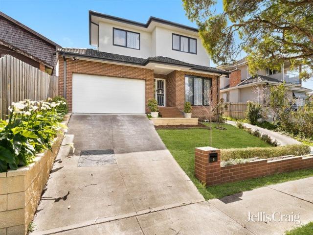 Luxurious Modern Townhouse In Doncaster East