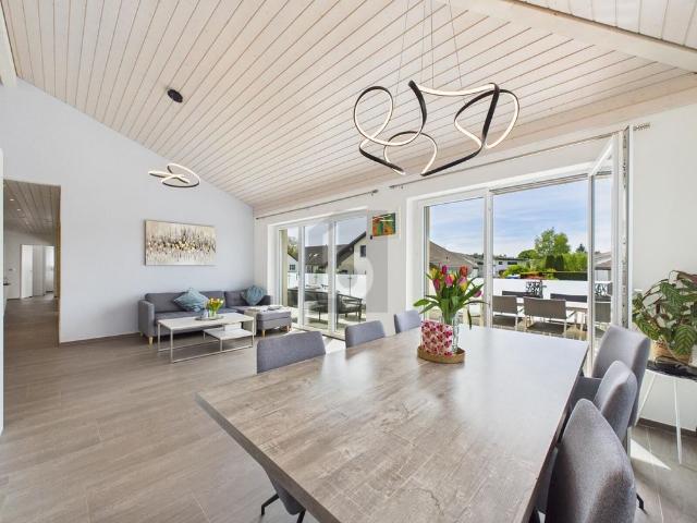 LUXURIOUS MOMENTS ON YOUR HUGE TERRACE