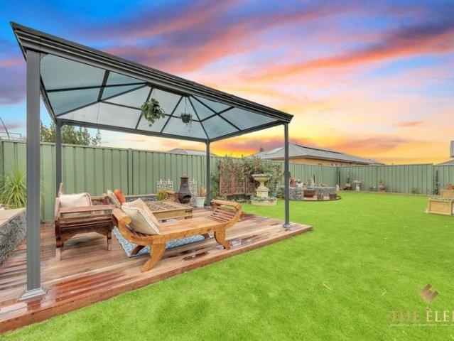 Luxurious Mansion by Carlisle Homes | 572m2 Land Approx | 5 Living Areas