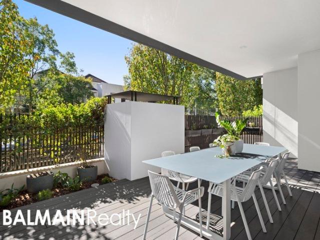 Luxurious North Facing Terrace Style Apartment with Dual Entry & Level Access, Home Office, Secure Parking & Storage Cage