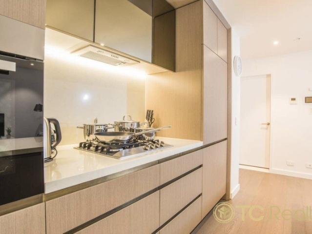 Luxurious North West Darling Square Living with Stunning City & Garden Views