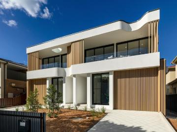 Luxurious New 4 Bed Duplex In Prime Family Friendly Locale With LUG