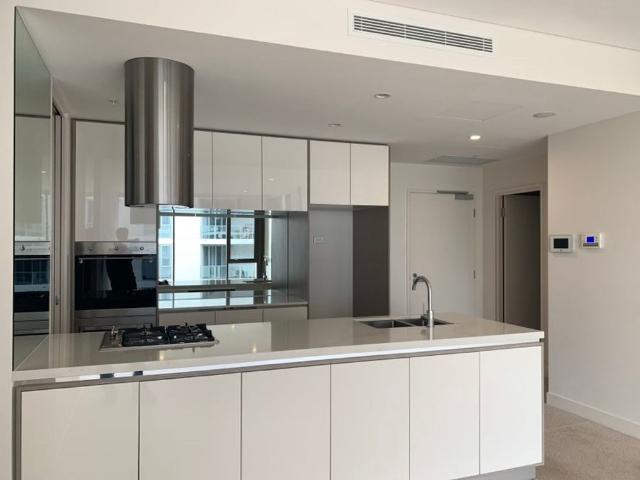 Luxurious & Spacious 2 Bedroom Apartment