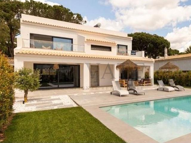 Luxurious Peaceful Retreat House in Vilamoura