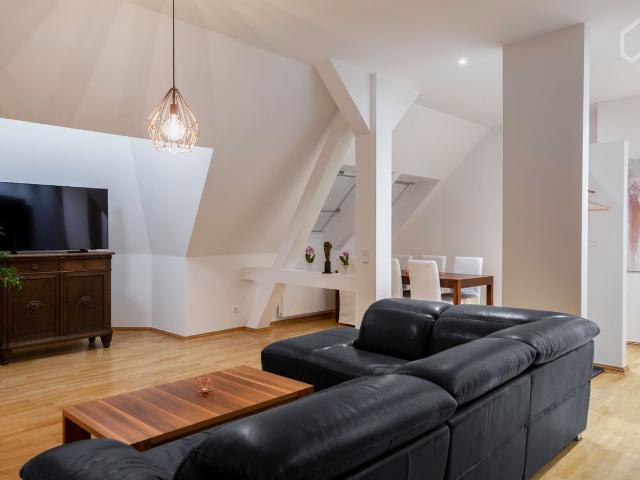 Luxurious penthouse apartment in central Waldstraßenviertel Leipzig, Leipzig Amsterdam Apartments for Rent