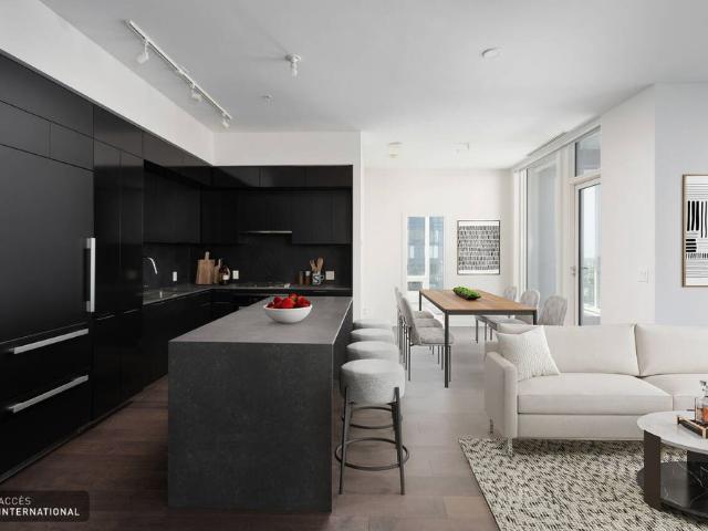 Luxurious penthouse for rent in Downtown Montreal | Accès International