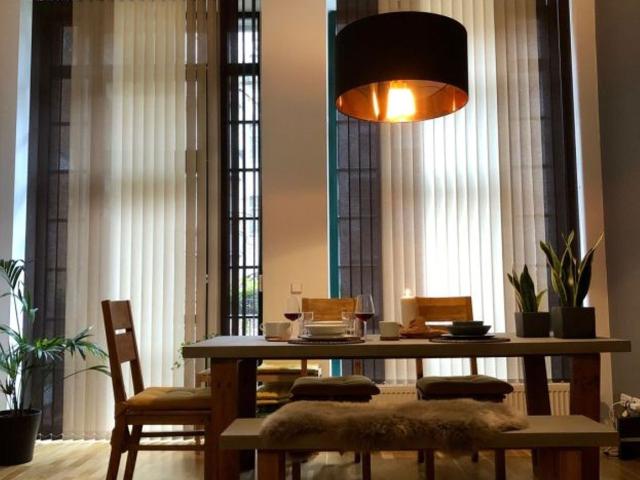 Luxurious quiet apartment with balcony in the center of Leipzig, Leipzig Amsterdam Apartments for Rent