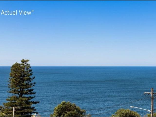 LUXURIOUS, RENOVATED DESIGNER FAMILY HOME OFFERS OCEAN VIEWS + IDEAL COASTAL LOCATION IN QUIET CUL DE SAC