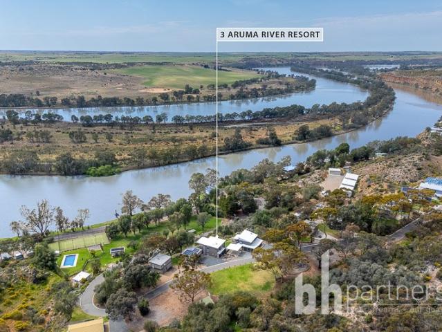 Luxurious River Resort Living