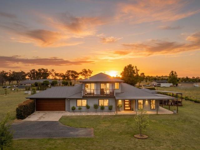Luxurious Rural Living in a Coveted Lifestyle Setting
