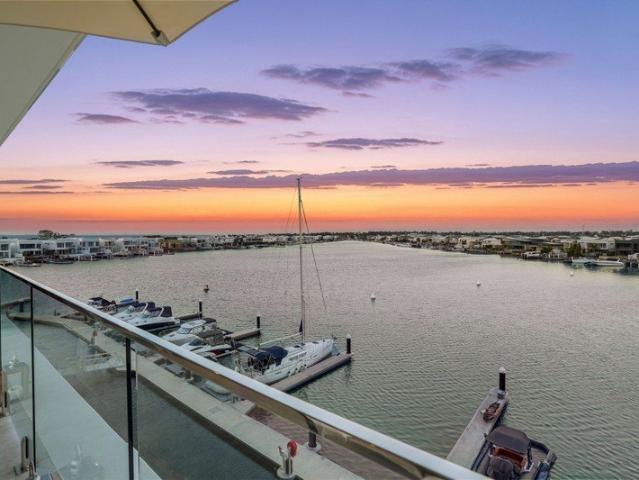 Luxurious Waterfront Living at Lasail NEWPORT