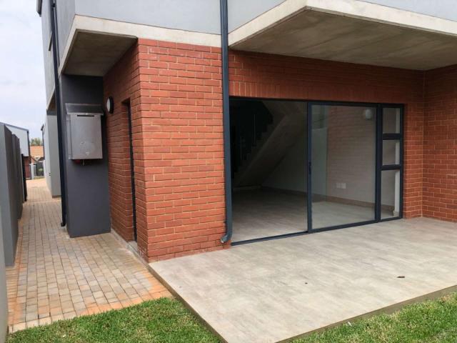 Luxurious Townhouse for Rent Prepare to be captivated by a residence that seamlessly merges comfort and convenience