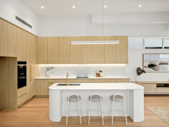 Luxurious Torrens title residence with village proximity