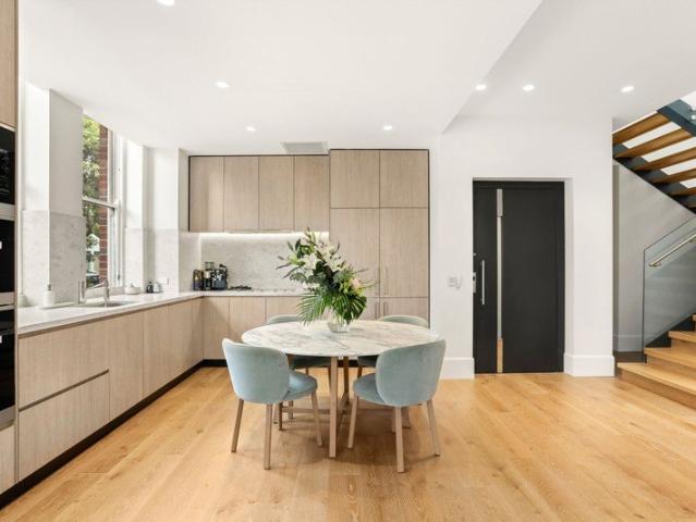 LUXURIOUS TERRACE LIVING IN BALMAIN