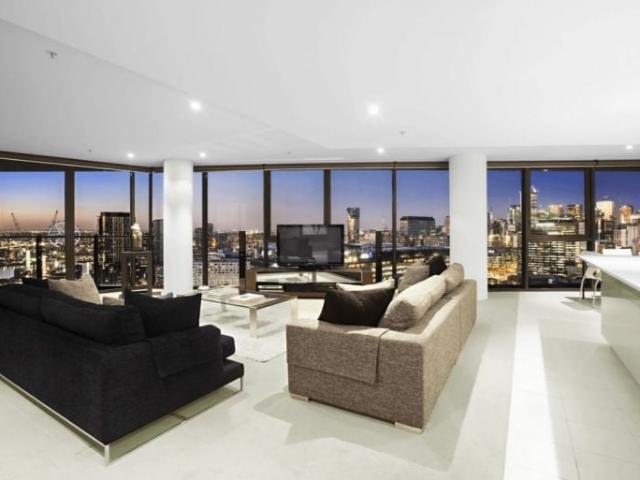 Luxurious Three Bedroom Residence in Mirvac's Award Winning Prestige Tower