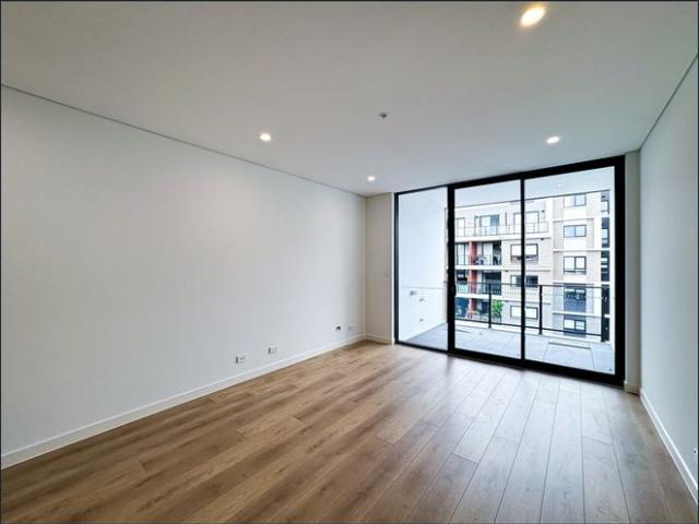 Luxurious Two Bedroom Apartment