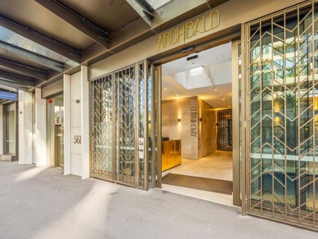Luxurious Two Bedroom Residence in Ultra Convenient Location offers Easy Level Lift Access, Concierge, Security Parking