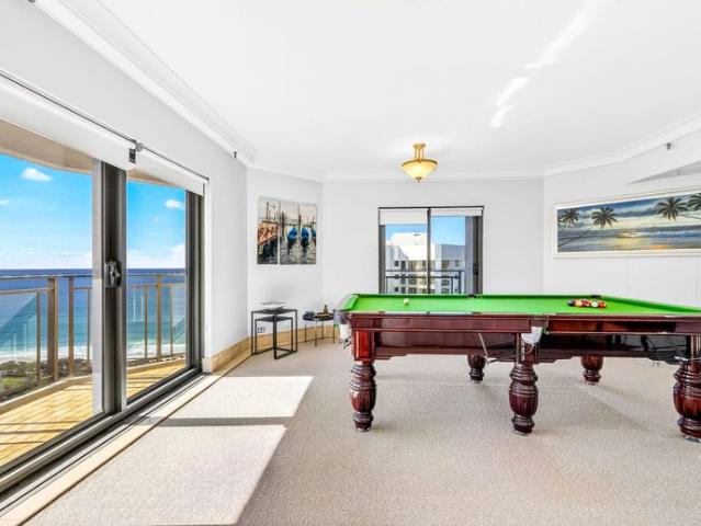 Luxurious Two Level Penthouse in Prestigious Paradise Waters!