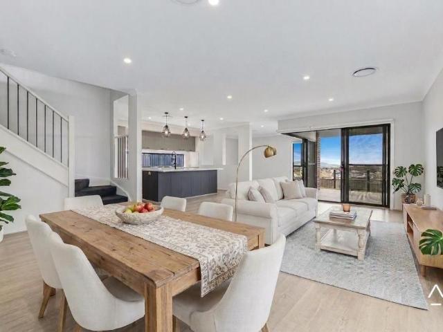 Luxuriously Designed Four Bedroom Family Home