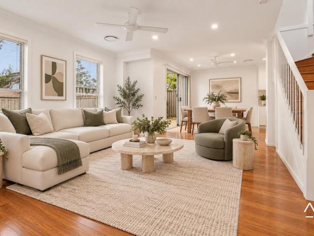 Luxuriously Designed, Near New, Stylish And Sun Kissed Executive Style Dual Level Four Bedroom Family Oasis, Moments To All Amenities