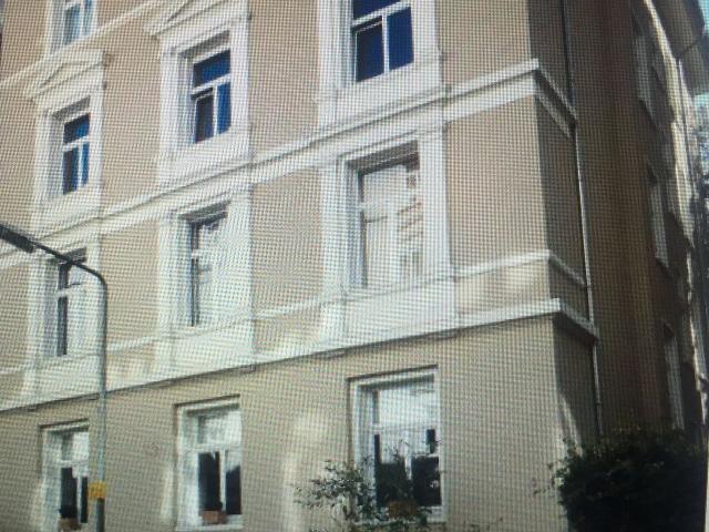 Luxuriously Furnished 2 Room Apartment with Terrace & Skyline View in Best Location Frankfurts, Frankfurt Amsterdam Apartments for Rent