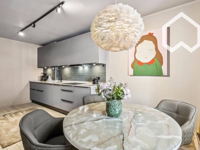 Luxuriously Furnished Design Apartment in the Heart of Hamburgs Schanzenviertel