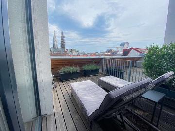 LUXURIOUSLY FURNISHED SERVICED APARTMENT – VOTIV PARK, Vienna Amsterdam Apartments for Rent