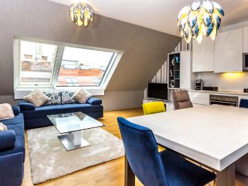 LUXURIOUSLY FURNISHED SERVICED APARTMENT – VOTIV PARK, Vienna Amsterdam Apartments for Rent