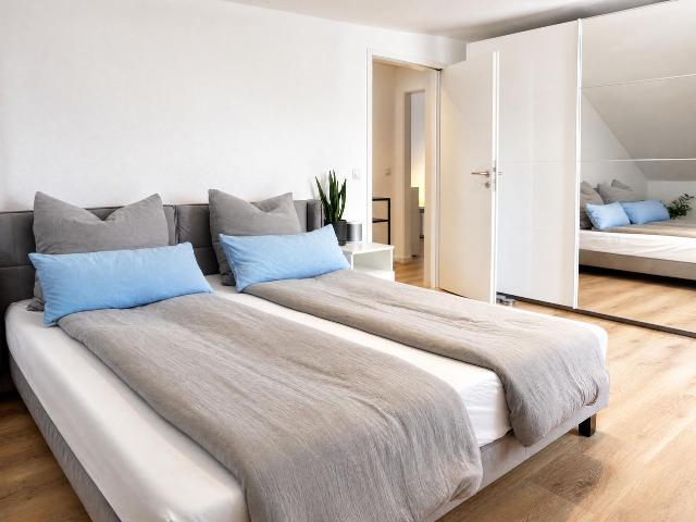 Luxuriously furnished penthouse in Freising, Freising Amsterdam Apartments for Rent