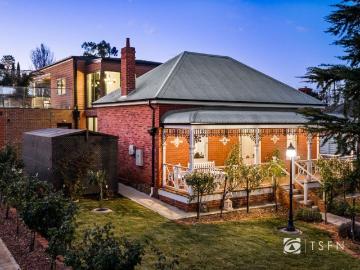 Luxuriously Renovated & Extended Period Home In A Blue chip Location