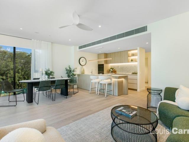 Luxury 3 Bed Apartment with Uninterrupted Forest Views, Walk to Metro & Shops