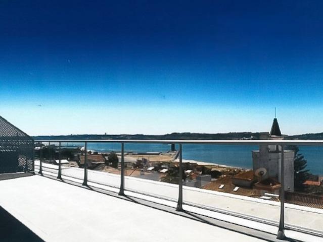 Luxury 3 Bedroom Duplex with 35 sqm terrace and River View