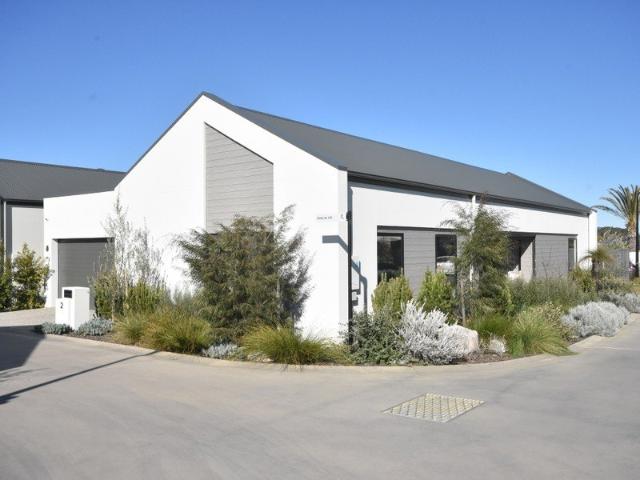 Luxury 3 Bedroom Home Save $100,000 Compared to Buying New at Palm Lake Resort Paynesville