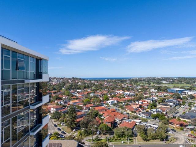 LUXURY 3 BEDROOM PENTHOUSE APARTMENTS WITH HIGH END FINISHES