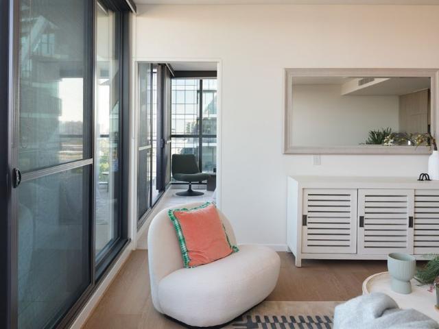 Luxury 3 Bedroom + Study Residence I Walk to Everything