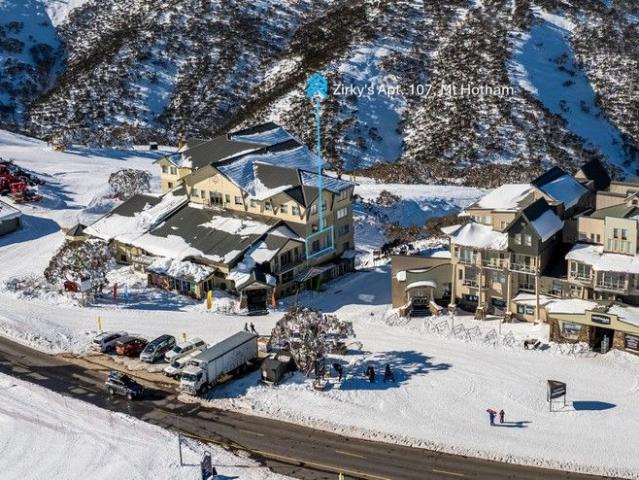 Luxury 3 Bedroom Ski In/Ski Out Apartment in Hotham's Most Exclusive Complex
