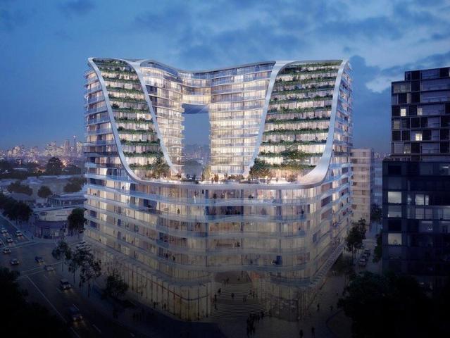 Luxury 3 Bedroom with Stunning City View Above Green Square Station