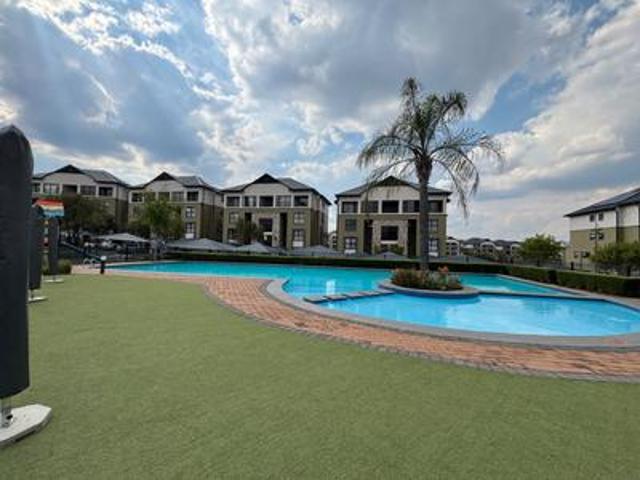 luxury 3 bedroom 2 bathroom on the m.