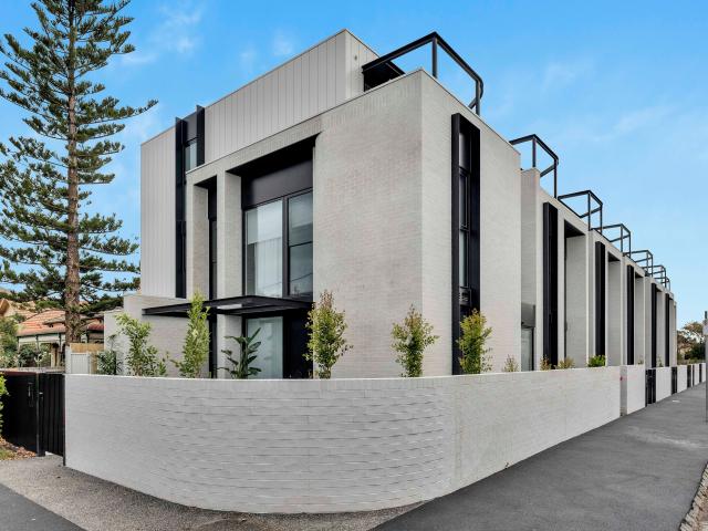 Luxury 3 Level Home with Private Lift in the Heart of Moonee Ponds!