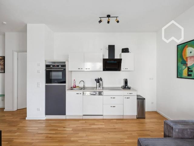 Luxury 3 room Apartment I Roofed Balcony I Family friendly I next to Mercedes I Stuttgart I Kitchen I Home Office, Boblingen Amsterdam Apartments for Rent