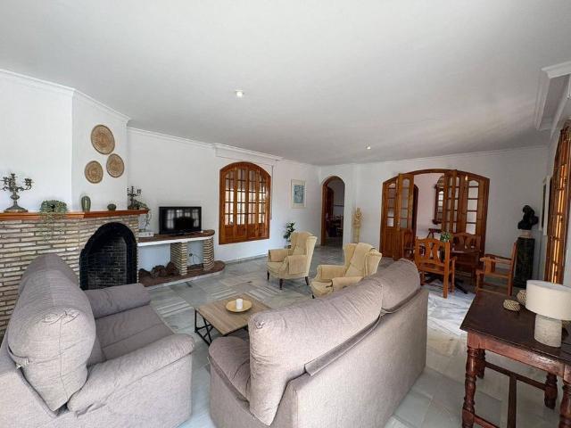 Luxury 3 room Detached House for rent in Chiclana de la Frontera, Spain