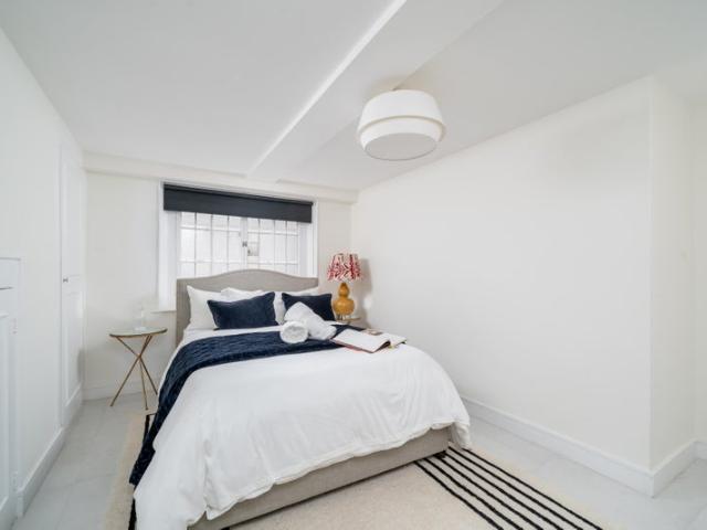 Luxury 1 Bed Chelsea Flat Short Let