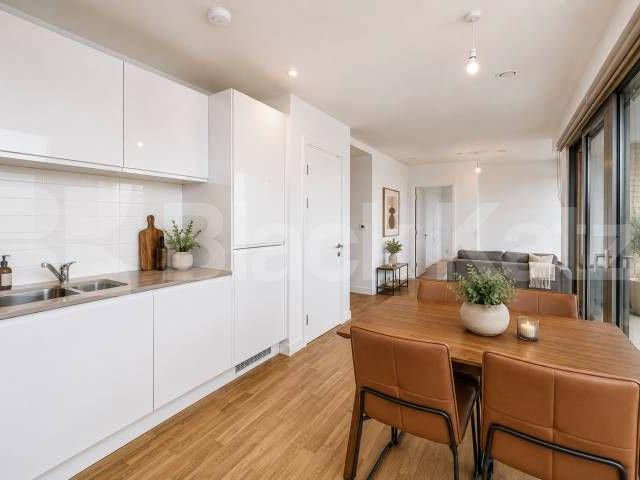 Luxury 1 Bed Apartment in Aster Apts N15 with Gym & Concierge
