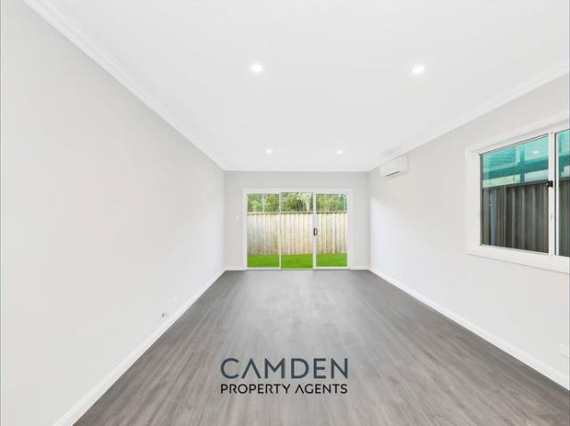 Luxury 1 Bedder Available now!