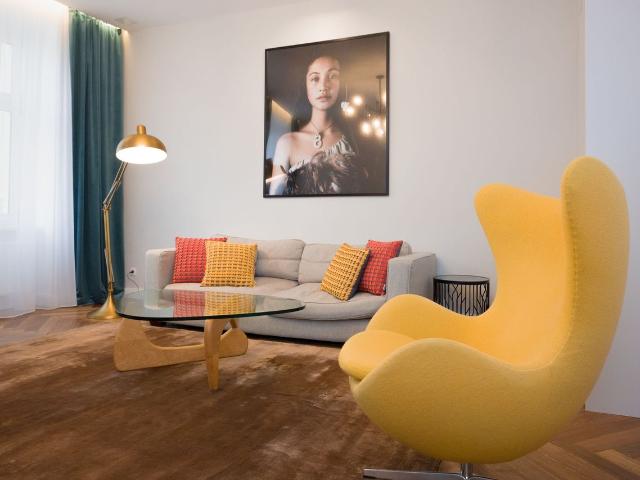 Luxury 1 Bedroom Apartment with AC, Vienna Amsterdam Apartments for Rent