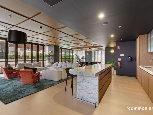 Luxury 1 Bedroom Apartment with Spectacular Views