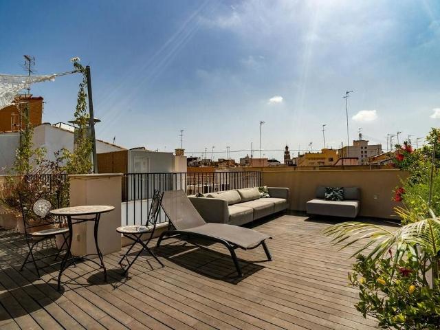 Luxury 1 Bedroom Apartment in Centro, Valencia Amsterdam Apartments for Rent