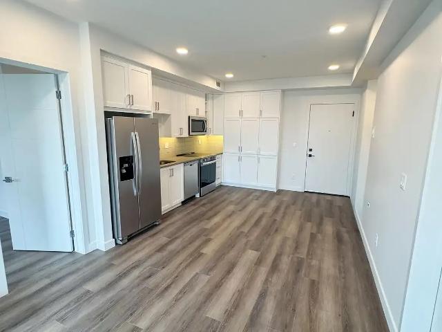 Luxury 2 Bed/2 Bath Condo Rental in the Heart of University District — 2 Bedrooms Condo Unit