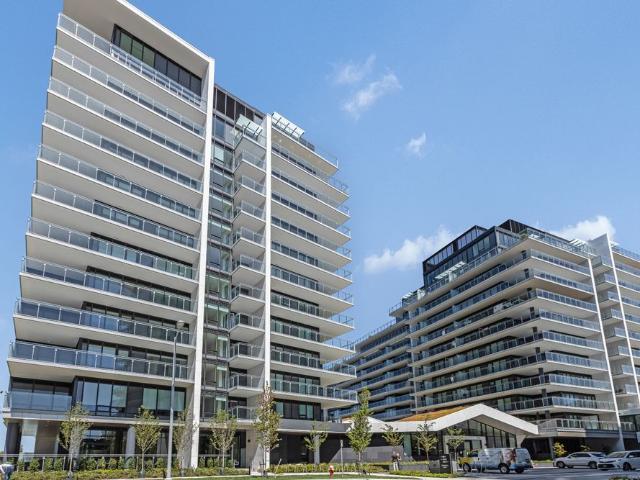 Luxury 2 Bed 2 Bath W/ Large Balcony, Stunning River Views, and Incredible Amenities! 1 Parking, 1 Storage — 605